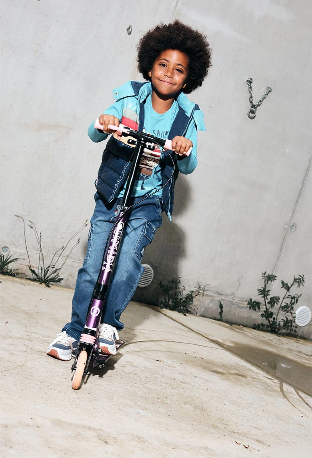 BOBOLI Maglietta bambino in jersey blu con gorilla marinaio 322041 CELESTE - immagine 5